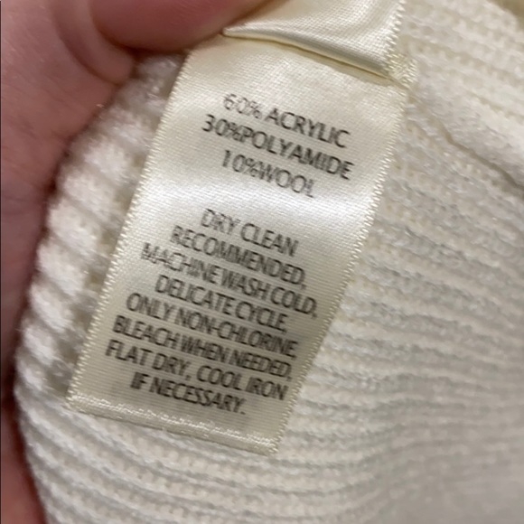 Ecru Turtleneck - Picture 6 of 6